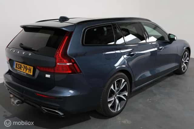 Volvo V60 (2021) thumbnail 6