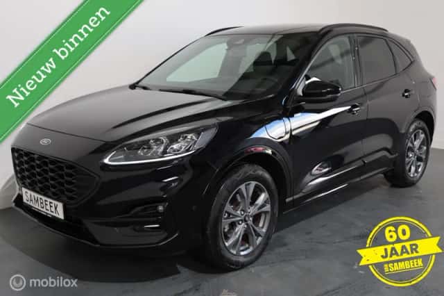 Ford Kuga (2023) thumbnail 3