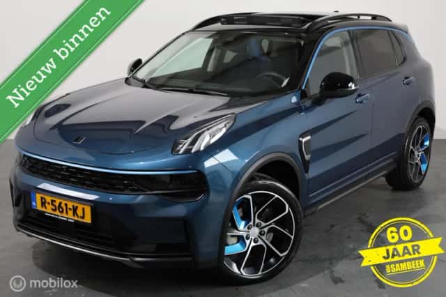 Lynk & Co 01 (2022) thumbnail 2
