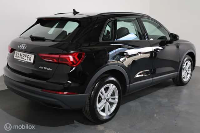 Audi Q3 (2022) thumbnail 6
