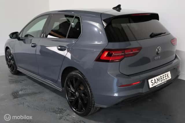 Volkswagen Golf (2022) thumbnail 5