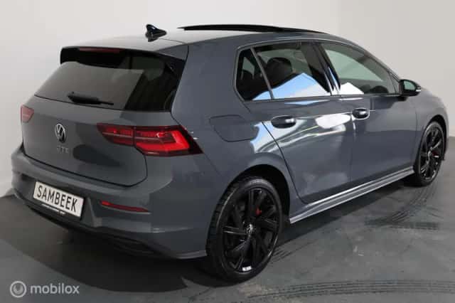 Volkswagen Golf (2022) thumbnail 6