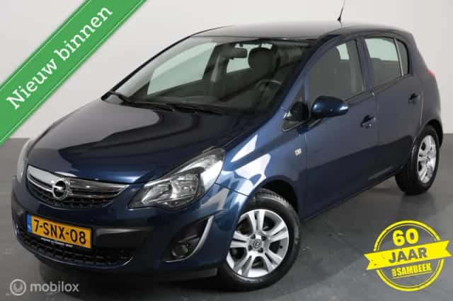 Opel Corsa (2013) thumbnail 2