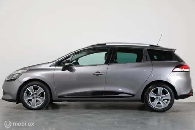 Renault Clio (2015) thumbnail 5