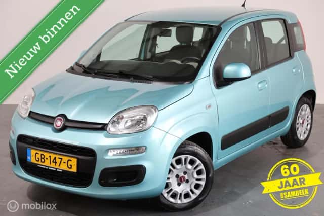Fiat Panda (2015) thumbnail 2