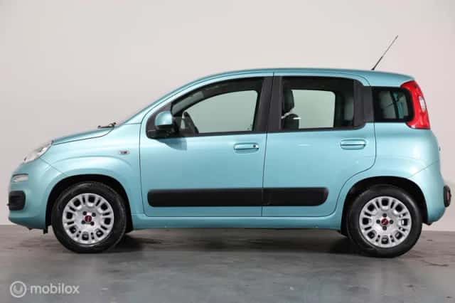 Fiat Panda (2015) thumbnail 5