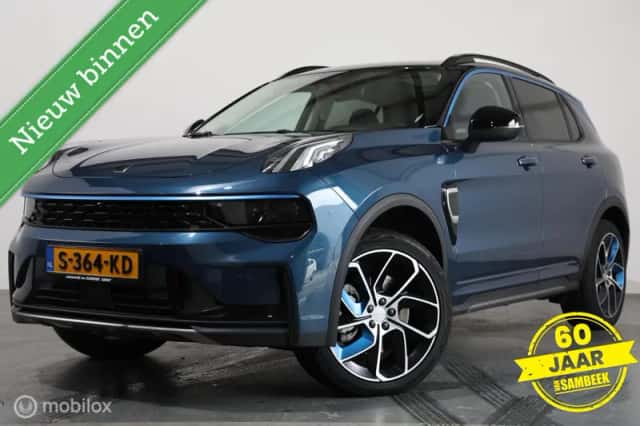 Lynk & Co 01 (2023) thumbnail 1