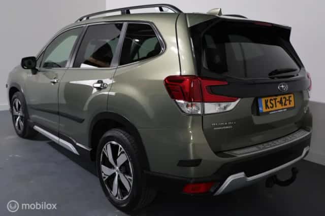 Subaru Forester (2020) thumbnail 6