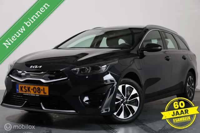 Kia Ceed (2023) thumbnail 1