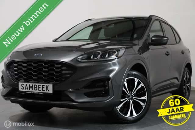 Ford Kuga (2022) thumbnail 1