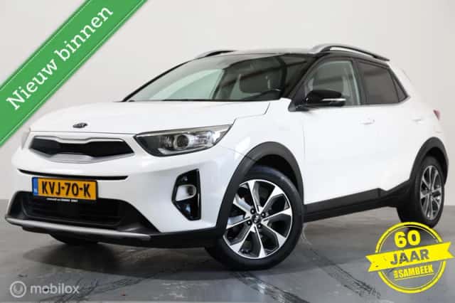 Kia Stonic (2018) thumbnail 1