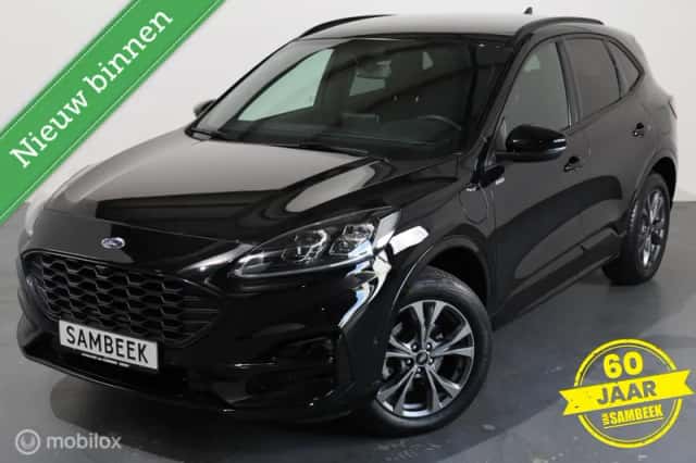 Ford Kuga (2023) thumbnail 2