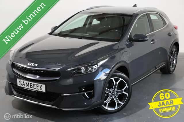 Kia XCeed (2021) thumbnail 2