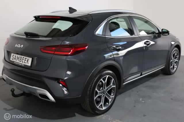 Kia XCeed (2021) thumbnail 6