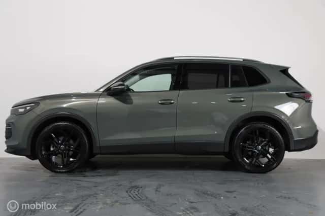 Volkswagen Tiguan (2025) thumbnail 4