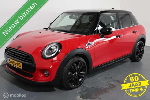 MINI Cooper (2021) thumbnail 3