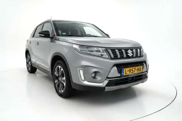 Suzuki Vitara (2021) thumbnail 3