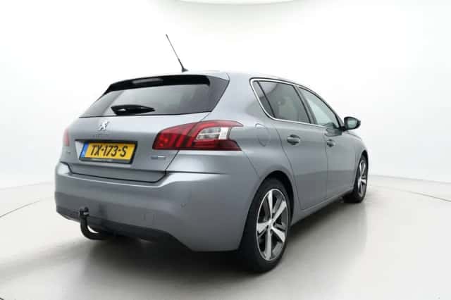 Peugeot 308 (2016) thumbnail 5