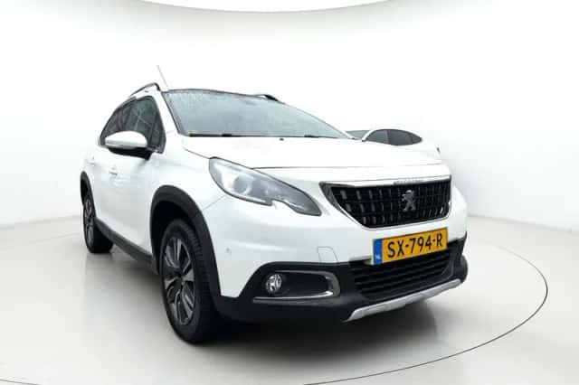 Peugeot 2008 (2018) thumbnail 3