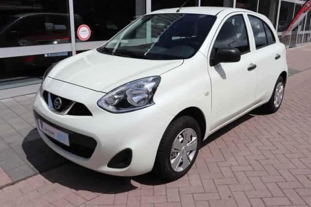 Nissan Micra (2016) thumbnail 3