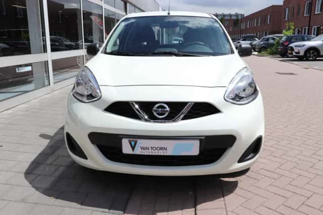 Nissan Micra (2016) thumbnail 4
