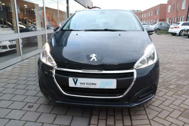 Peugeot 208 (2017) thumbnail 5
