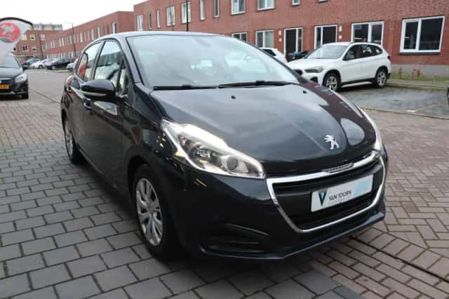 Peugeot 208 (2017) thumbnail 6