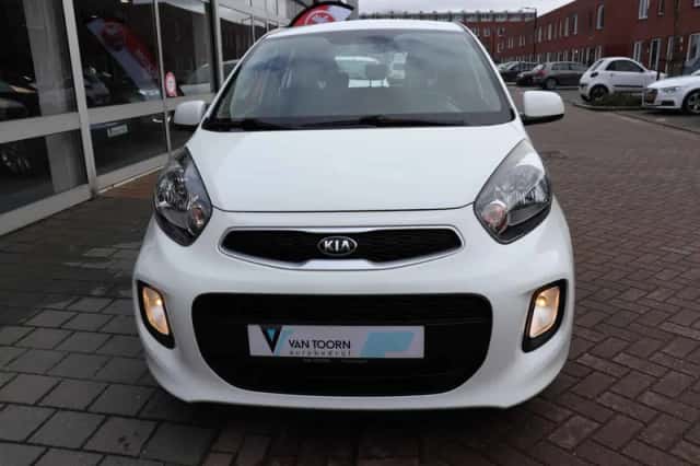 Kia Picanto (2017) thumbnail 4