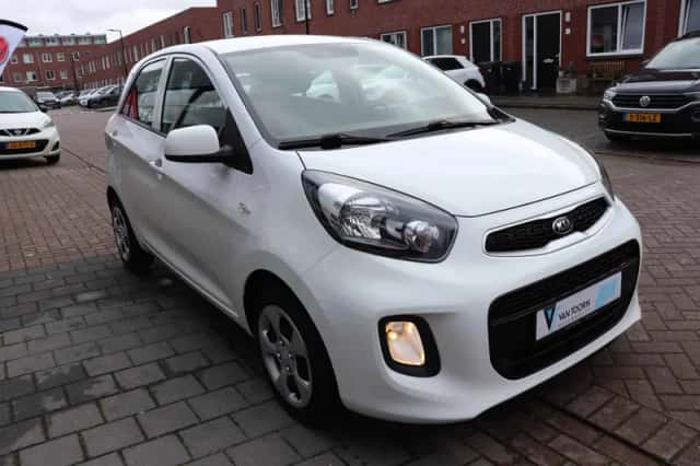 Kia Picanto (2017) thumbnail 5
