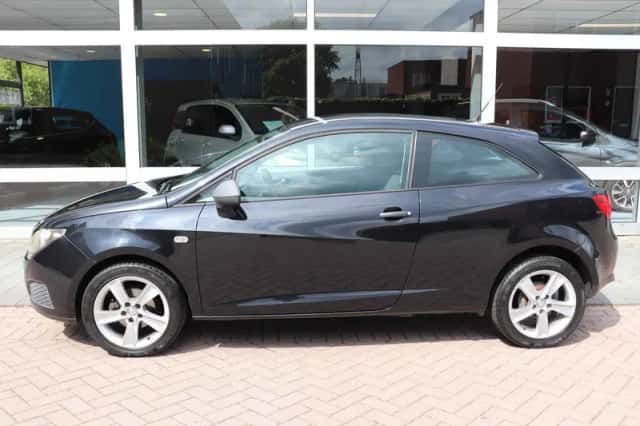 SEAT Ibiza (2012) thumbnail 2