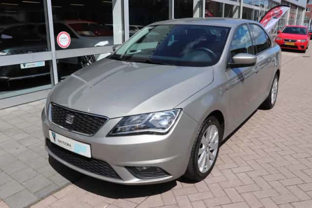 SEAT Toledo (2014) thumbnail 3