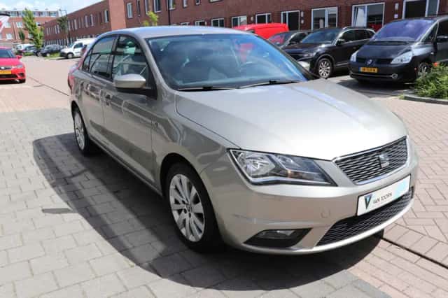 SEAT Toledo (2014) thumbnail 5