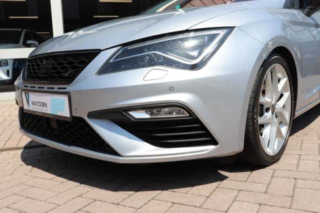 SEAT Leon (2019) thumbnail 5