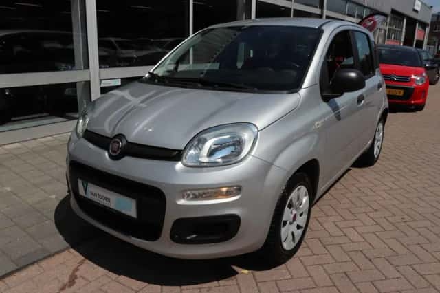 Fiat Panda (2016) thumbnail 3