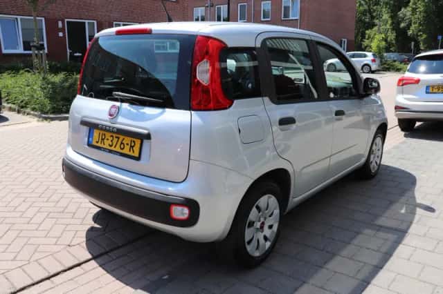 Fiat Panda (2016) thumbnail 6