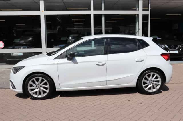 SEAT Ibiza (2022) thumbnail 2