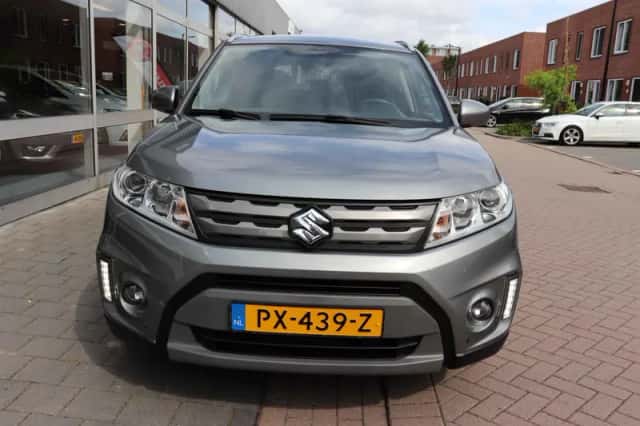 Suzuki Vitara (2017) thumbnail 4