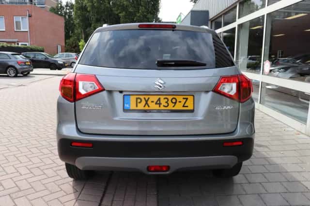 Suzuki Vitara (2017) thumbnail 6