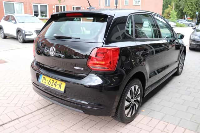 Volkswagen Polo (2017) thumbnail 6