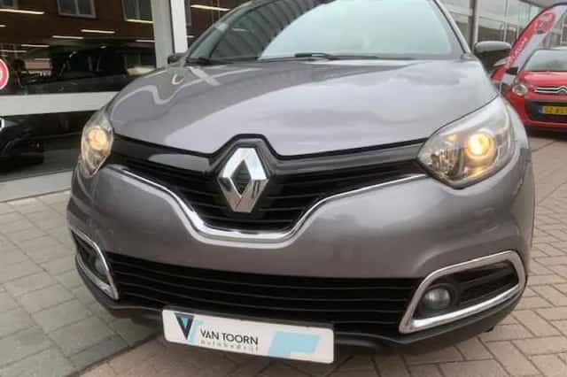Renault Captur (2014) thumbnail 2