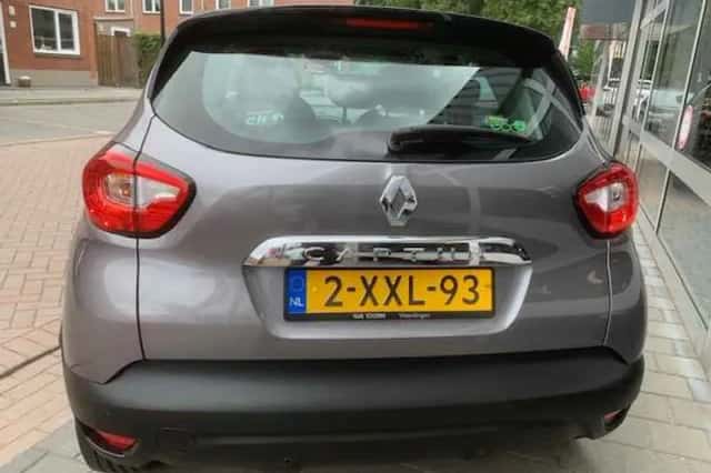 Renault Captur (2014) thumbnail 3