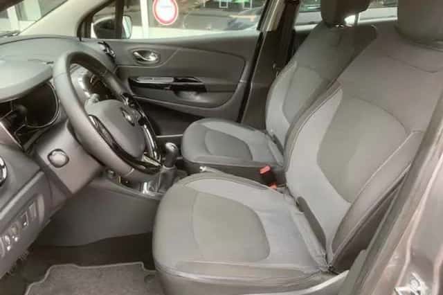 Renault Captur (2014) thumbnail 6