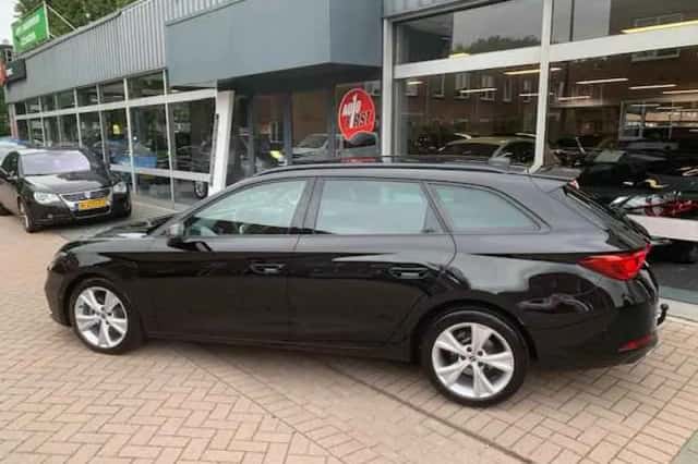 SEAT Leon (2020) thumbnail 4