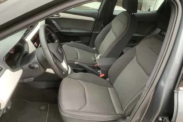 SEAT Arona (2018) thumbnail 6