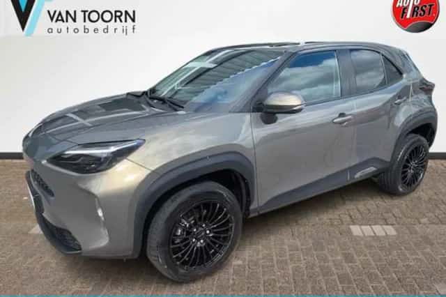 Toyota Yaris Cross (2024) thumbnail 1