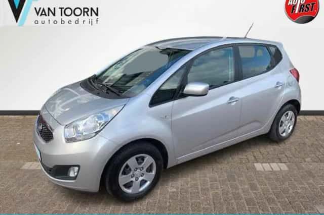 Kia Venga (2014) thumbnail 1