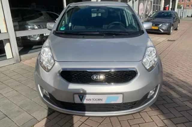 Kia Venga (2014) thumbnail 2