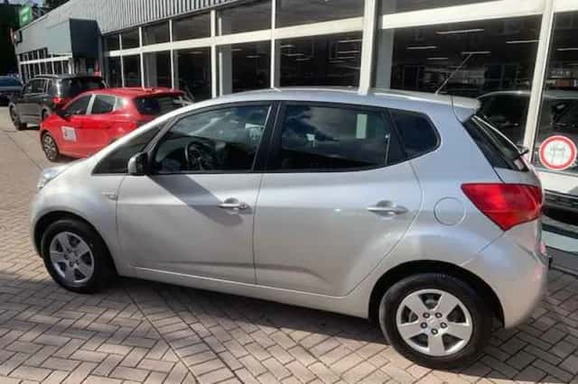 Kia Venga (2014) thumbnail 4