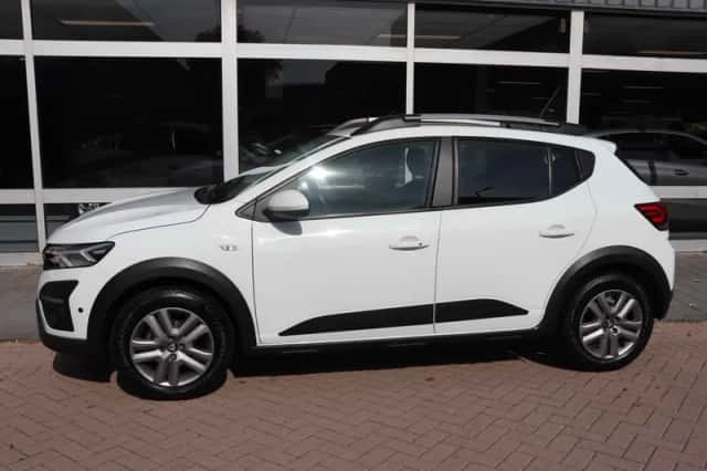 Dacia Sandero (2021) thumbnail 2