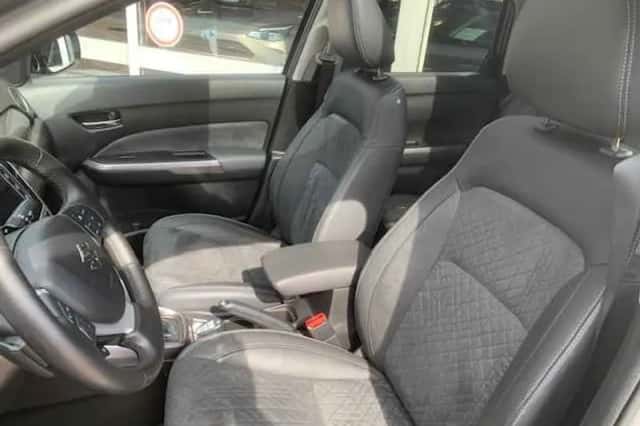 Suzuki Vitara (2019) thumbnail 6